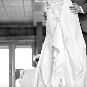 Size 8 Wedding gown. Off white/corset style back